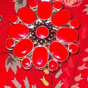 Reversible pendant